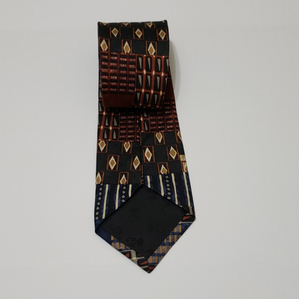 Countess Mara Tie - Picture 6 of 8
